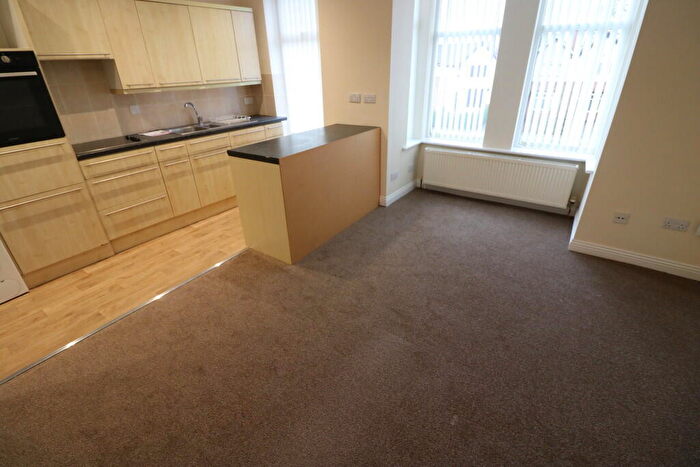 2 Bedroom Apartment To Rent In First Floor, Hull Road, HU4
