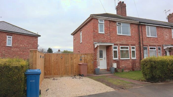 3 Bedroom End Of Terrace House To Rent In Kings Square, Beverley, HU17