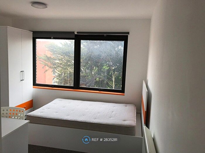 Studio To Rent In Alexandra House, Southampton, SO14