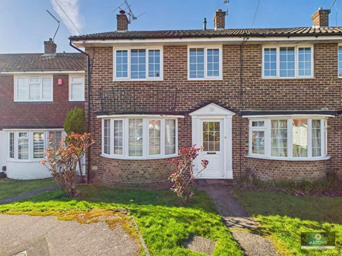 3 Bedroom House To Rent In Lyndhurst Close, Crawley, RH11