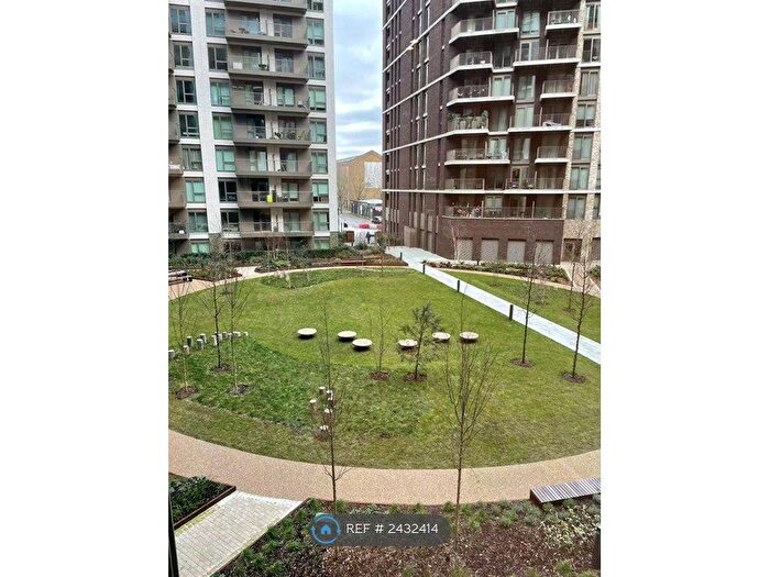 1 Bedroom Flat To Rent In Ellipse House, London, E16