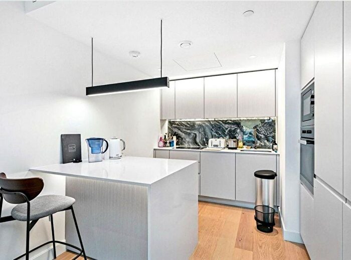 2 Bedroom Flat To Rent In Belvedere Row Apartments, Fountain Park Way, London, W12