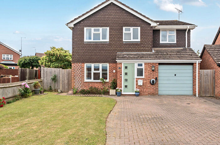 5 Bedroom Detached House For Sale In Ruby Close, Wokingham, Berkshire, RG41