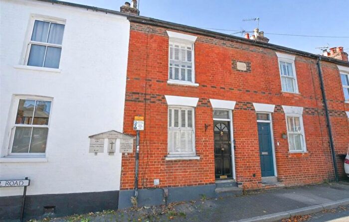 3 Bedroom Terraced House For Sale In Bardwell Road, St. Albans, AL1