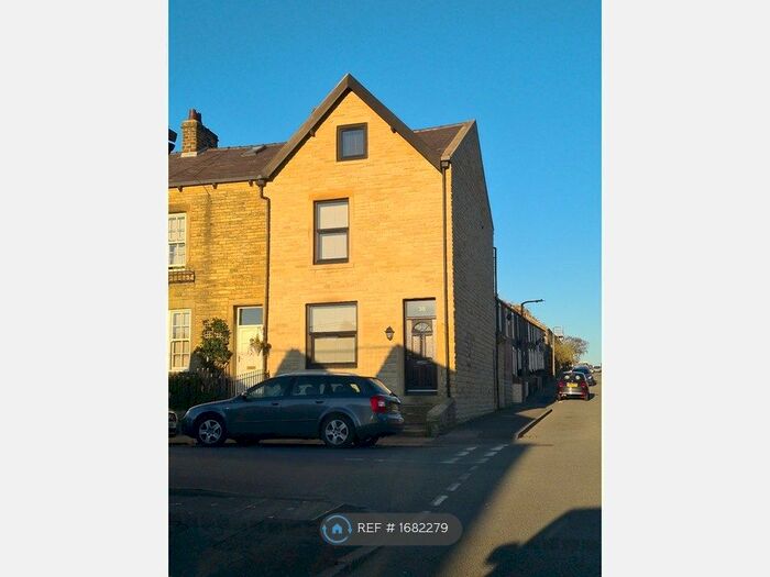3 Bedroom Terraced House To Rent In Varley Street, Colne, BB8