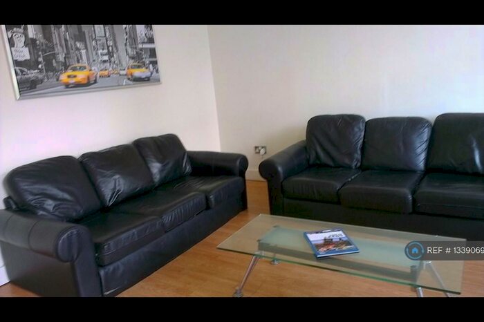 5 Bedroom Terraced House To Rent In St Annes Avenue, Leeds, LS4