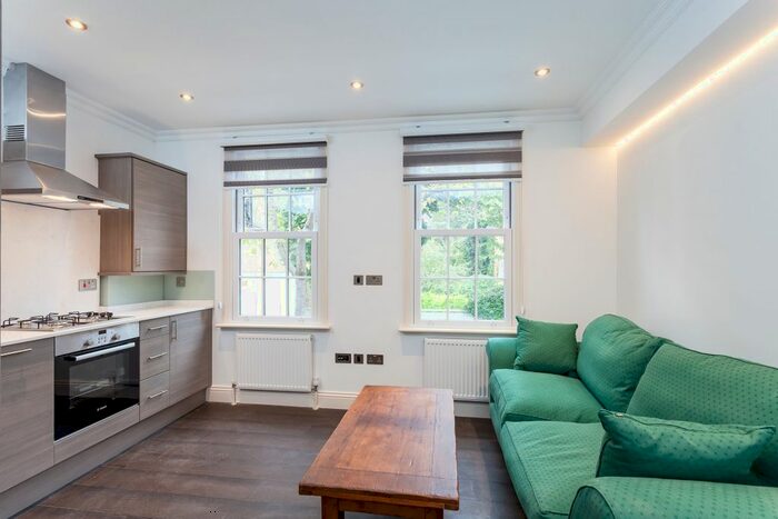 3 Bedroom Flat To Rent In Studd Street, London, N1