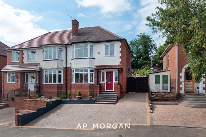 3 Bedroom Semi Detached House For Sale In Abbey Road, Redditch, Worcestershire, B97