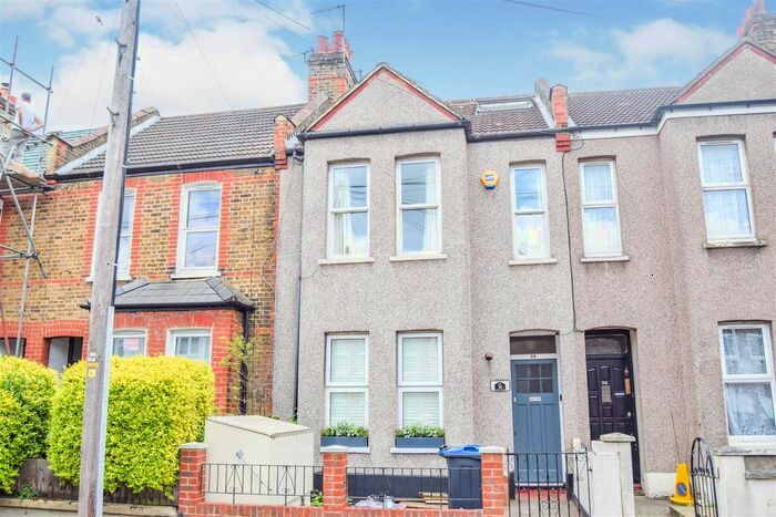2 Bedroom Flat To Rent In Fortescue Road, Colliers Wood, SW19