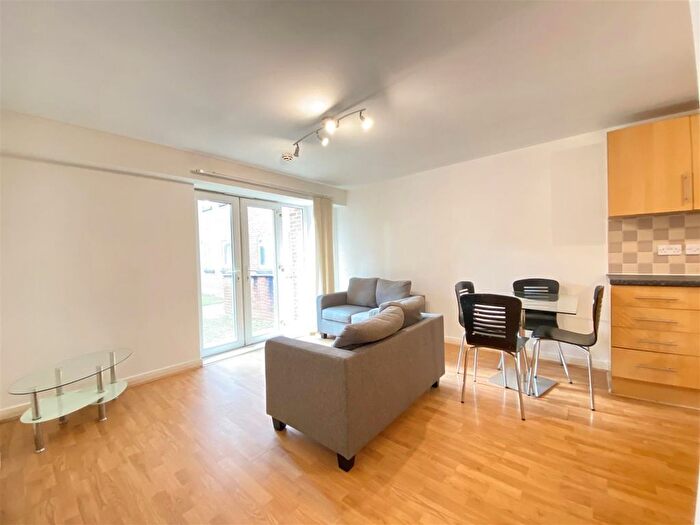 1 Bedroom Flat To Rent In City Link, Hessel Street, Salford, M50