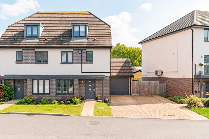 4 Bedroom Semi-Detached House For Sale In Queens Avenue, Welwyn Garden City, Hertfordshire, AL7