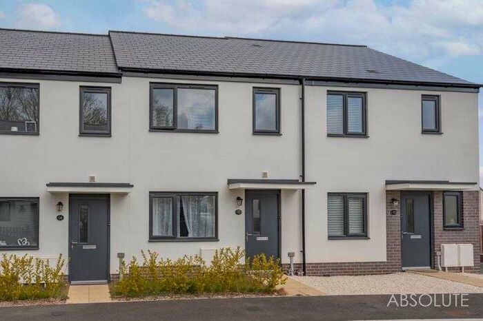 2 Bedroom Property To Rent In Foxglove Way, Paignton, TQ4