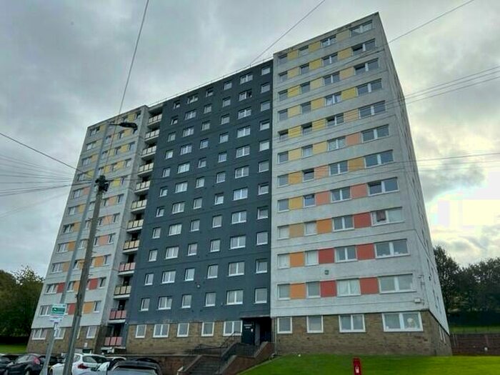 2 Bedroom Apartment For Sale In Parkwood Rise, Keighley, West Yorkshire, BD21