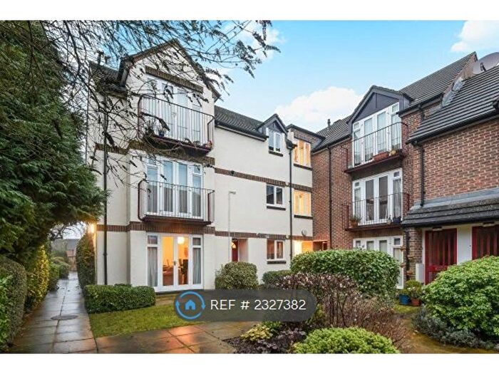 2 Bedroom Flat To Rent In Sunderland Avenue, Oxford, OX2