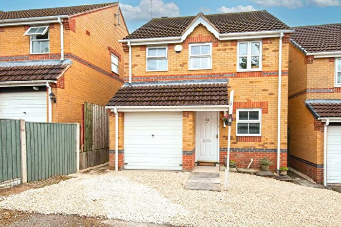 3 Bedroom Detached House For Sale In Kingfisher Court, Bolsover, S44
