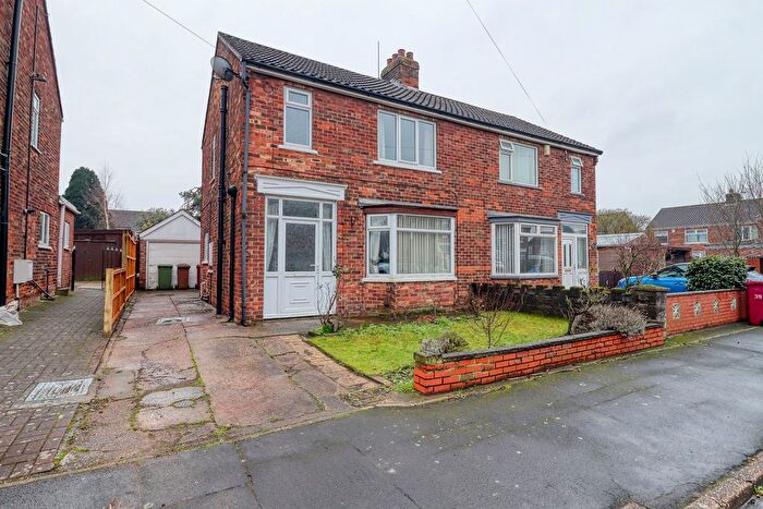 3 Bedroom Semi-Detached House For Sale In Lister Road, Scunthorpe, DN15