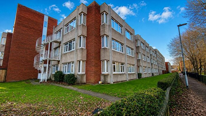 1 Bedroom Flat For Sale In Grammar School Walk, Huntingdon, Cambridgeshire., PE29