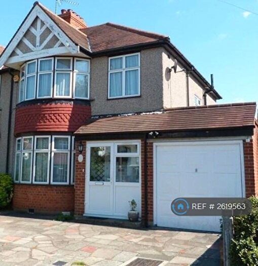 3 Bedroom Semi-Detached House To Rent In The Avenue, Pinner, HA5