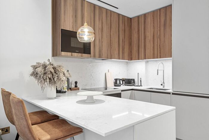 1 Bedroom Flat For Sale In Baker Street, London, W1U