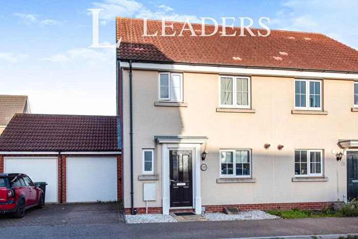 3 Bedroom Semi Detached House To Rent In Osprey Drive, IP14