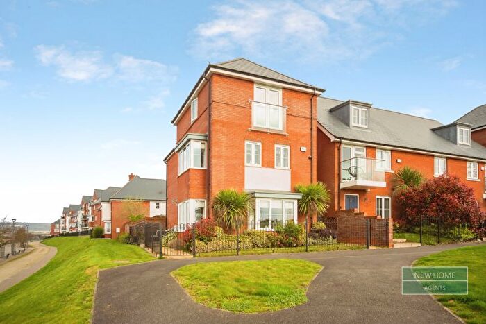 3 Bedroom Detached House For Sale In Farleigh Gardens, Wouldham, Rochester, Kent, ME1