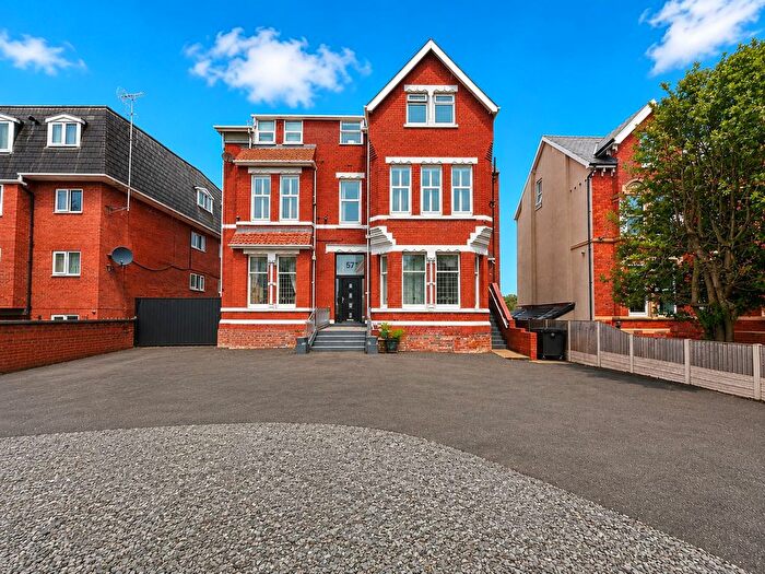 3 Bedroom Flat To Rent In Cambridge Road, Southport, PR9