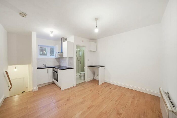 1 Bedroom Flat To Rent In High Street, South Norwood, SE25