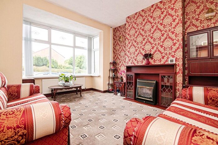 3 Bedroom Terraced House For Sale In Tividale Road, Tividale, Oldbury, B69