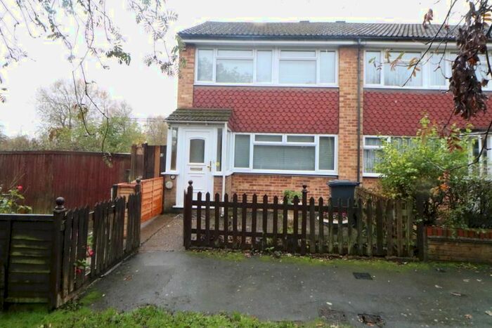 3 Bedroom Property To Rent In Westfield Close, Cheshunt, EN8