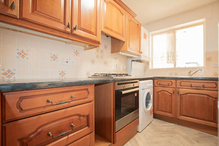 4 Bedroom Terraced House To Rent In John Maurice Close, London, SE17