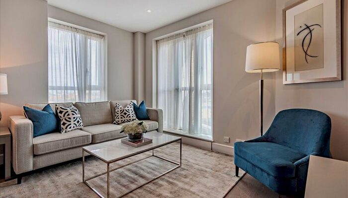 1 Bedroom Flat To Rent In Westferry Circus, London, E14