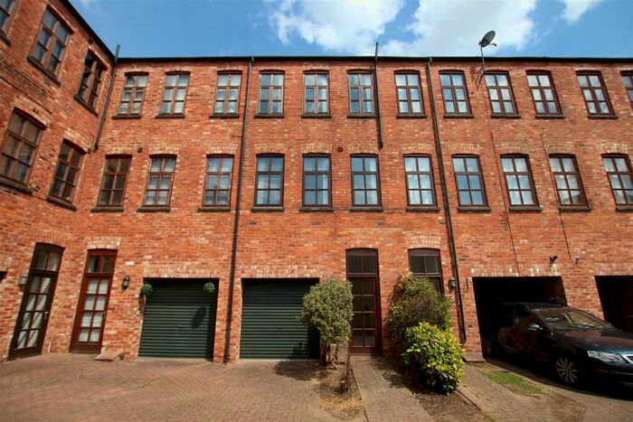 2 Bedroom Terraced House To Rent In Hood Street, Northampton, NN1