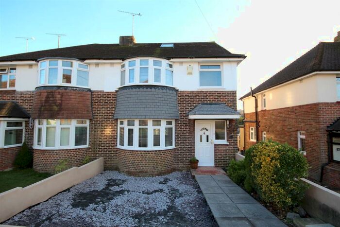 4 Bedroom Semi-Detached House To Rent In Dale Crescent, Brighton, BN1