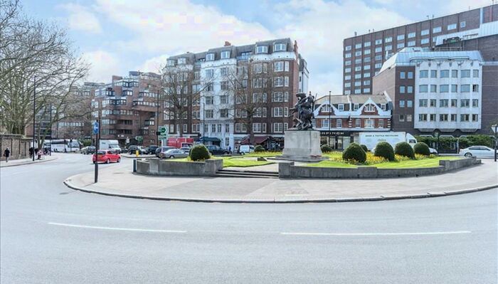 5 Bedroom Apartment To Rent In Park Road, St. John's Wood, London, NW8