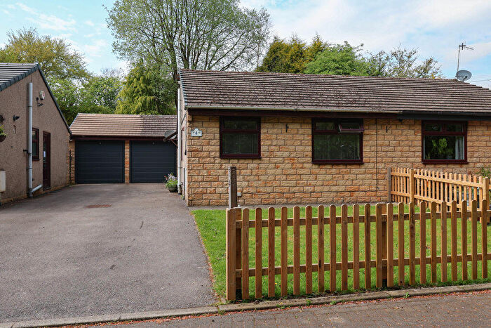 2 Bedroom Semi-Detached Bungalow For Sale In Spodden Fold, Whitworth, Rochdale, OL12