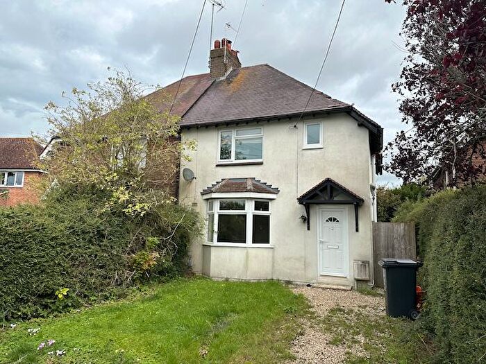 3 Bedroom Semi-Detached House To Rent In Station Road, Swindon, SN4