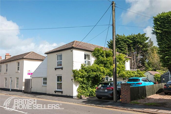 4 Bedroom Detached House For Sale In Battle Road, Hailsham, East Sussex, BN27