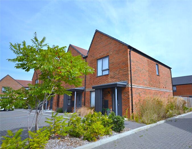 2 Bedroom Semi-Detached House To Rent In Mayen Road, Godalming, Surrey, GU7