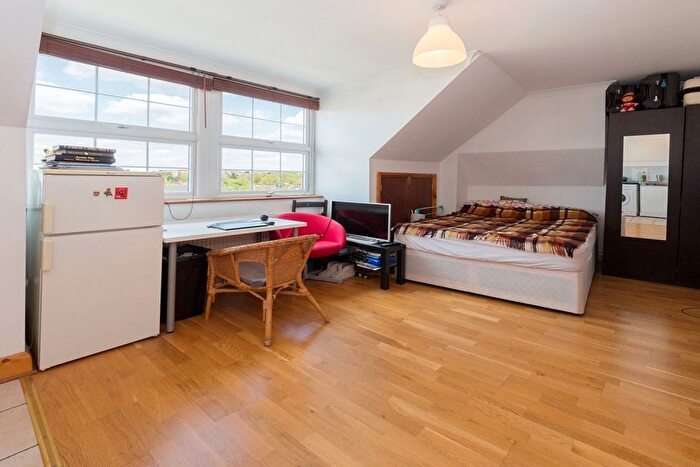 Studio To Rent In Burnley Road, London, NW10