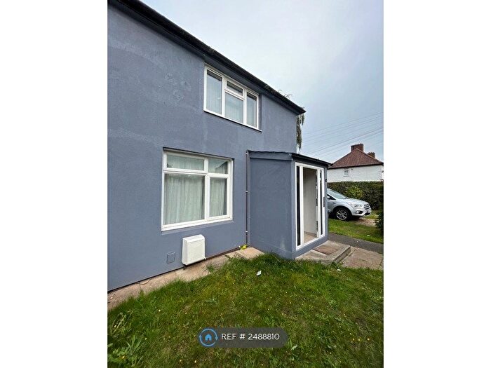 3 Bedroom Semi-Detached House To Rent In Lillechurch Road, Dagenham, RM8