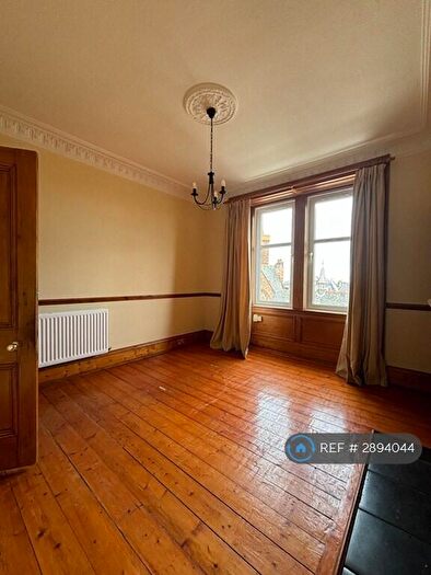 2 Bedroom Flat To Rent In Willowbrae Road, Edinburgh, EH8