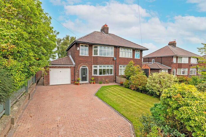 3 Bedroom Semi-Detached House For Sale In Hatton Lane, Stretton, Warrington, WA4