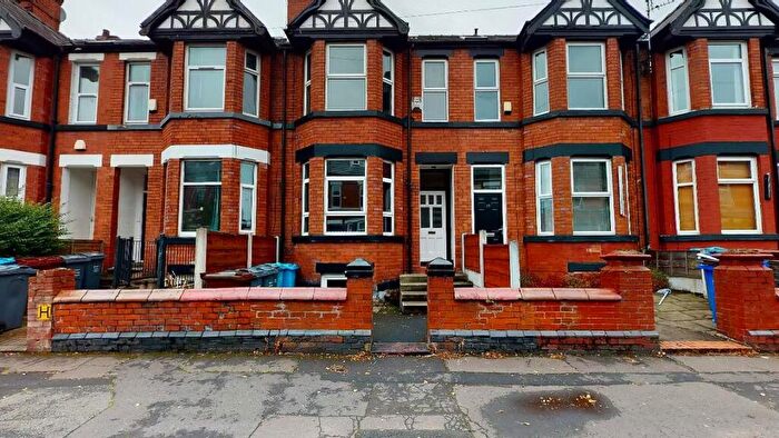 6 Bedroom Terraced House To Rent In £pppw Inc Bills, Lausanne Road, Manchester, M20