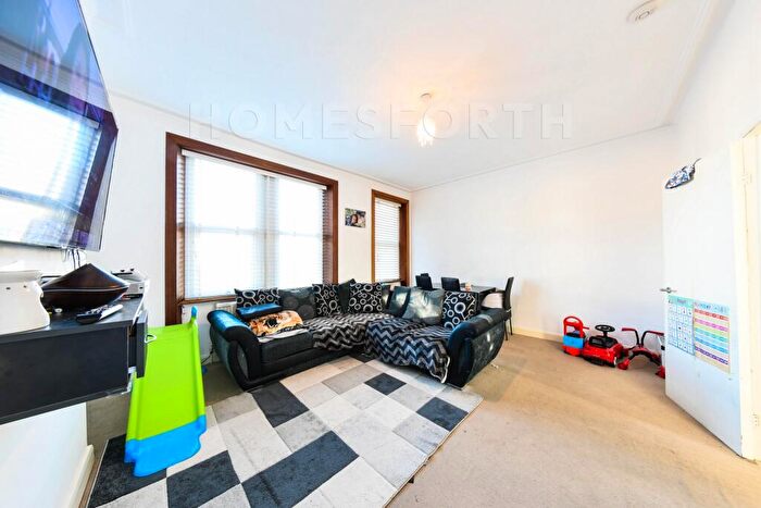 2 Bedroom Apartment To Rent In Charlton Road, Harlesden, NW10