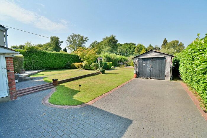 3 Bedroom Detached House For Sale In Christchurch Road, West Parley, Ferndown, BH22