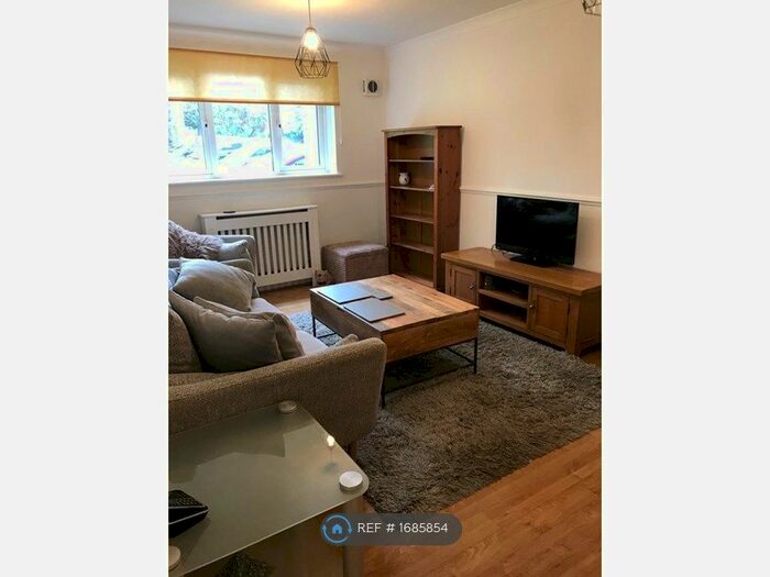 1 Bedroom Flat To Rent In Firbank Court, Bromley, BR2