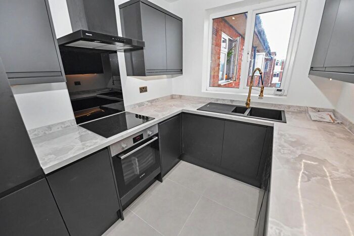 2 Bedroom Flat For Sale In Sunbury Road, Coventry, CV3