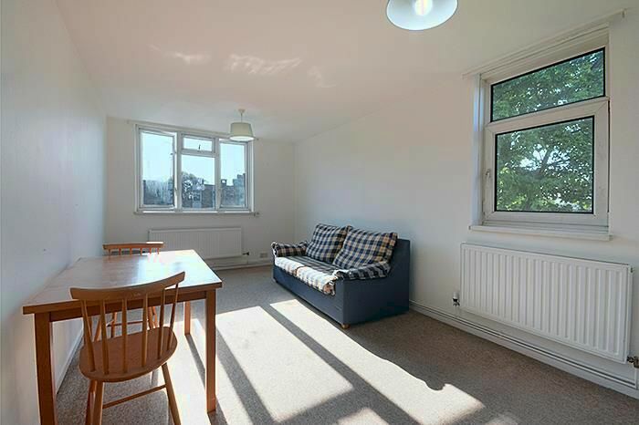 1 Bedroom Flat To Rent In Ashley Crescent, London, SW11