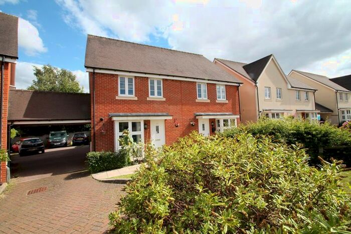 3 Bedroom Semi-Detached House To Rent In Milton Place, High Wycombe, HP13
