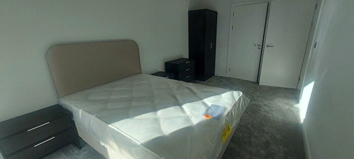 2 Bedroom Apartment To Rent In Oxygen Tower, Store Street, B60